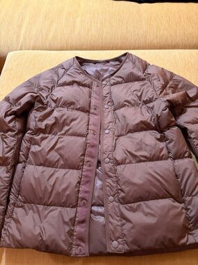 Lightweight Quilted Puffer Jacket in Taupe